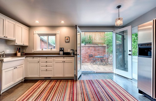 Whittier House | LIGHT AND MODERN HIGH END HERITAGE HOME! Walk to Pearl St, CU, Google & hiking