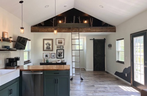 Lake George Cabin | Lil' White Buffalo - Tiny Lakehouse Glamping Cabin + RV Hookup