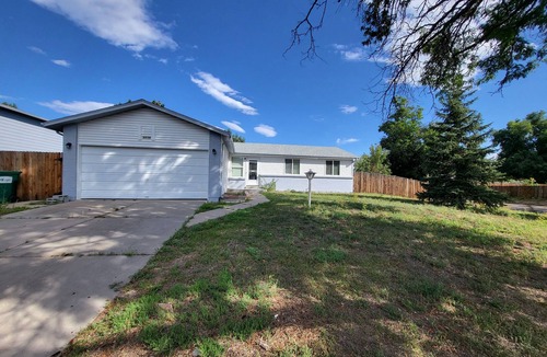 Aurora House | Linda Casa peaceful neighborhood
