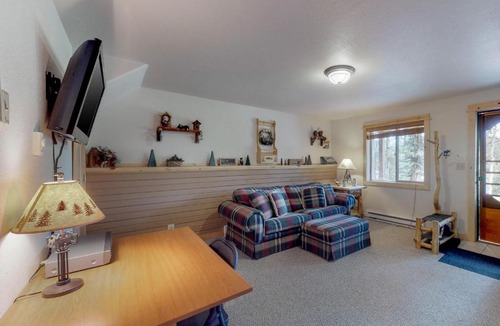 Florissant House | Little Bear Retreat
