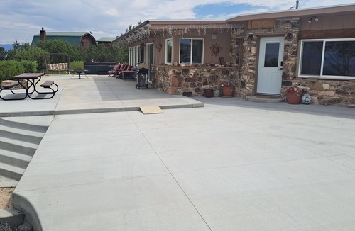 Grand Junction House | Little Park Road Retreat - Hot Tub with a View