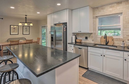 Columbine House | Littleton Home w/ Patio ~ 14 Mi to Denver!
