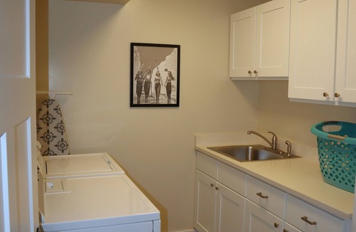Glenwood Springs House | Locally owned family-friendly mountain getaway!