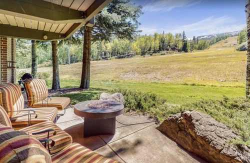 Snowmass Village Condo | Location & LUXURY! 2bd2ba HotTub & amenities galore on slopes of Snowmass Resort
