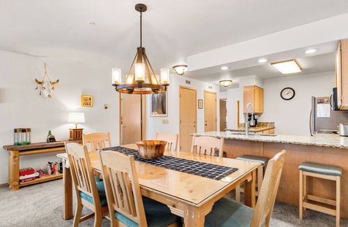 Four O'Clock Condo | Location! Walk to town, chairlift, hiking trails.