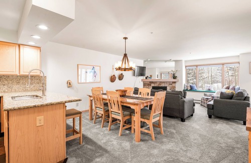 Four O'Clock Condo | Location! Walk to town, chairlift, hiking trails.
