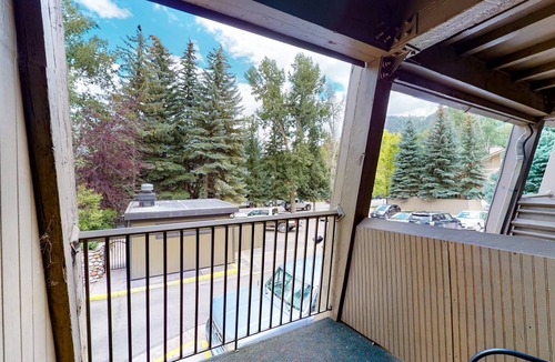 West End Cabin | Lodge ∙ 3 guests
