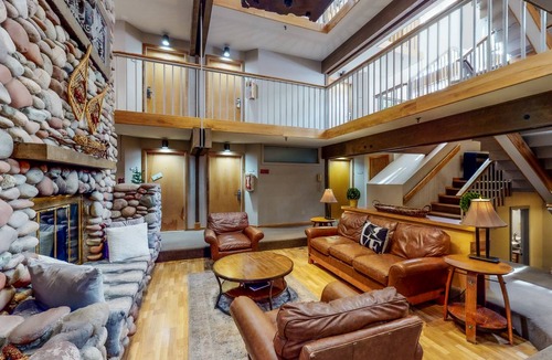 West End Cabin | Lodge ∙ 4 guests