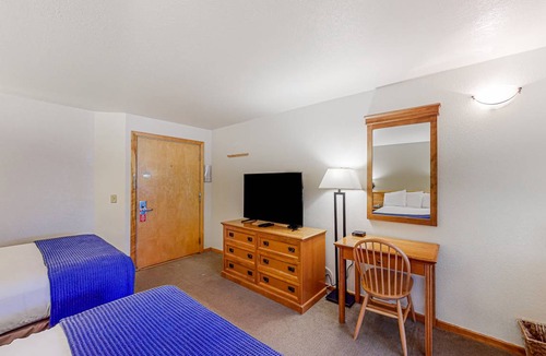 West End Cabin | Lodge ∙ 4 guests
