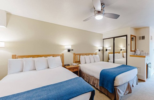 West End Cabin | Lodge ∙ 4 guests