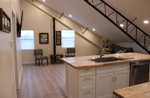 Clifton Apartment | Loft Apartment on Hobby Farm