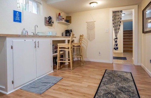 Cole Apartment | Loftium | Sleek & Bright home on a quiet Street!