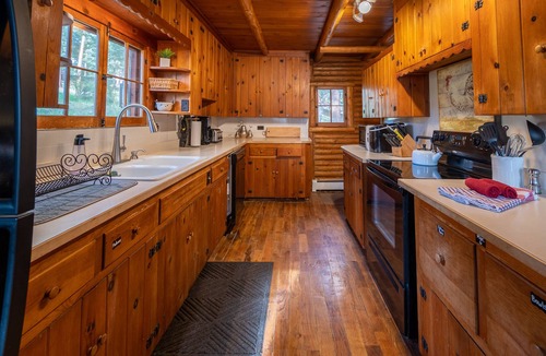 Indian Hills Cabin | ★ Log Haven ★ Red Rocks ★ Game Room ★ Easy Denver Access ★