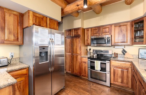 Baldy Mountain House | Log home, huge deck, incredible view of Breckenridge. Save on 7 night stays.