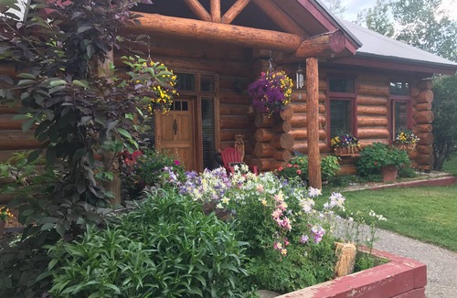 Baldy Mountain House | Log View Lodge Dog FriendlyUnobstructed Views From Every Room Private Hot Tub