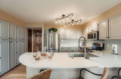 Genesse North Central Condo | Long-Term Stay in Golden