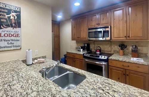 Historic District Condo | LongBranch 301, Top floor corner unit