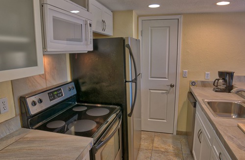 Historic District Condo | Longbranch 309, Lovely 2BR Condo, 2 Blocks from Main St