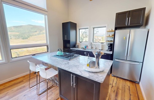 Mount Crested Butte House | Lookout Over Lapis Apartment