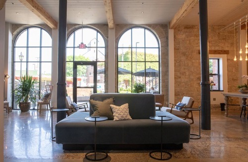 Stillwater Hotel | Lora