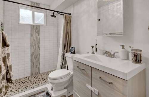 Southeast Colorado Springs House | Lovable Longfellow *12 minutes from airport*