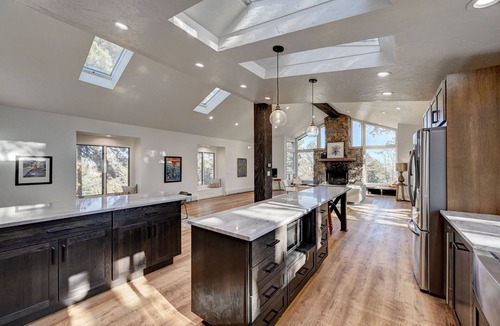 Golden Gate Canyon Cabin | LoVE Ranch, Stunning Mountain/City Views,10 Acres, Near Golden/Red Rocks/Denver