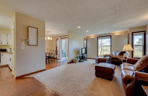 Loveland House | Loveland Townhome Walkable to Lake and Park!