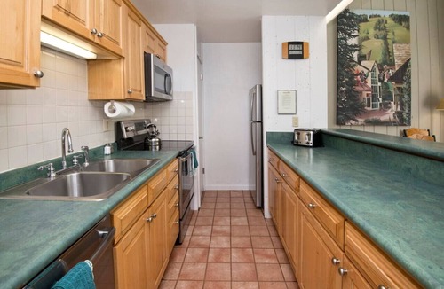 Vail Condo | Lovely 2 bed 3 bath plus loft in the heart of vail