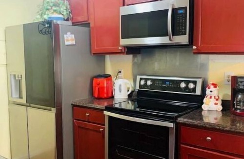Southeast Colorado Springs Apartment | Lovely 2 Bedroom in the Heart of Colorado Springs