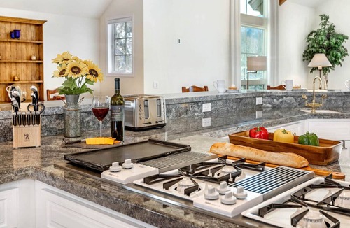 Avon House | Lovely 4 Bedroom Private House on Holden Road in Beaver Creek Village