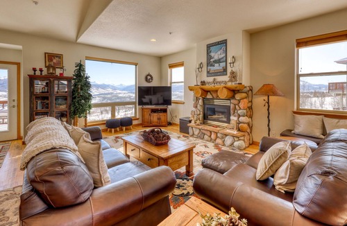 Wildernest Condo | Lovely Condo with Commanding Mountain Views, Fireplaces, and WiFi