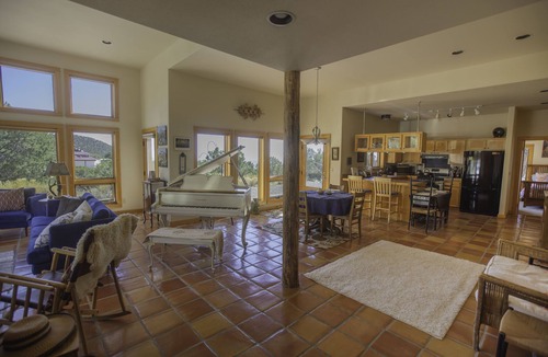 Baca Grande House | Lovely Home in Crestone (Great Views!)