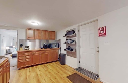University Hills House | Lovely Lower Unit with Dual King Beds