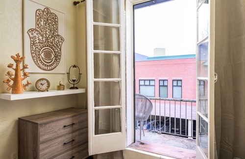 Capitol Hill Apartment | Lovely monthly rental in heart of Cap Hill!