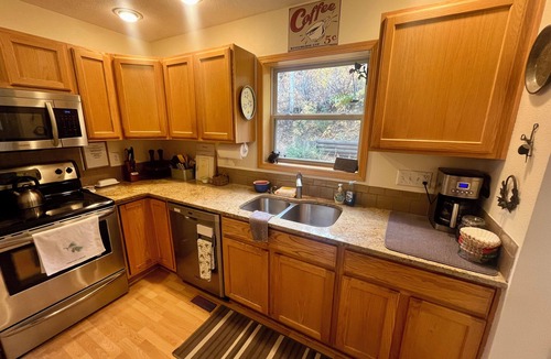 Nederland House | Lovely Mountain Getaway w/Epic Views in Nederland!