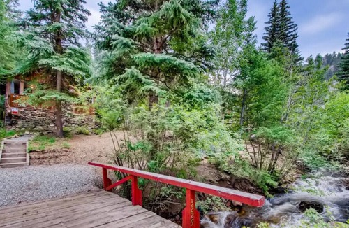 Idaho Springs Cabin | Lovely Rustic Creekside Cabin - Right on the Water & Pet Friendly!