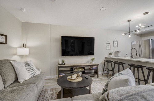 Cascade House | Lower Stone Lodge | Hot Tub| Game Room| Lower Unit