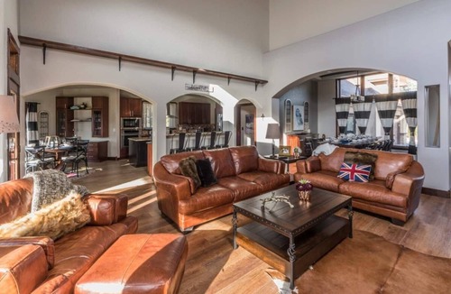 Fraser House | Lux 8000 SQ Ft, 9 BDR, 15 Beds, Hot Tub, Large Groups!