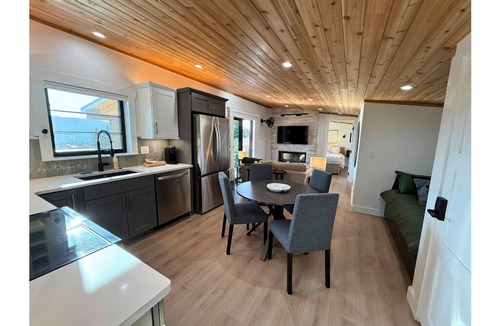 Woodland Park Condo | Luxe Loft of Woodland Park CO - 338290nNew Build w/Hot Tub nBalcony Views