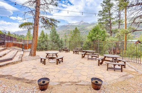 Ridgway House | Luxe Ridgway Home w/Mountain Views & Hot Tub!