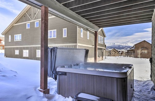 Pole Creek House | Luxe Rocky Mtn Retreat w/Hot Tub - By Winter Park