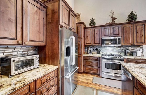 Blue River House | Luxurious 5 bedroom/5.5 bath gorgeous home with hot tub and ping pong table