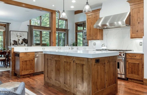 Edwards House | Luxurious 6BR 7BA Beaver Creek Home - Sleeps 14. Steps to Arrowhead Lift.