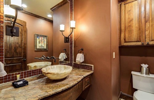 Boulder Ridge House | Luxurious 6BR, Hot Tub, 3Min Walk to Main Lifts