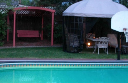 Cherry Hills Village House | Luxurious Caribbean like home- famliy freindly with a pool & hot tub