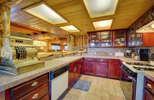 Bayfield Villa | Luxurious Lakefront Villa in Bayfield: Hike & Fish