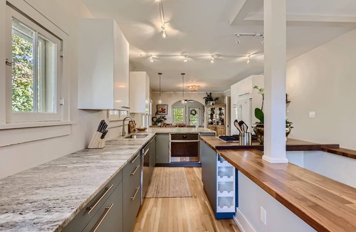 Congress Park House | Luxurious living at the newly renovated private Monroe Bungalow, Central Denver,