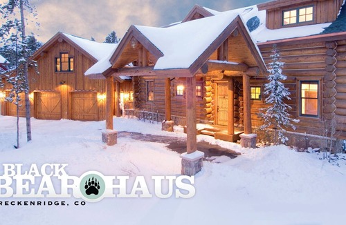 Breckenridge Heights House | Luxurious Log Home with Pool Table