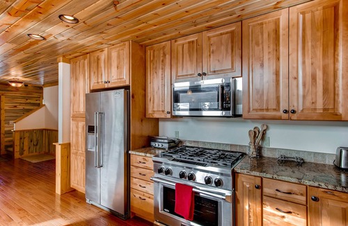Fairplay Cabin | Luxurious Mountain Cabin w/Hot Tub, Starlink Internet, Game Room, Sauna - Chessetts Lodge