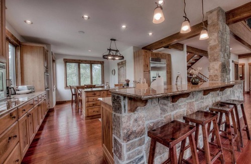 Three Peaks House | Luxurious private home in Raven Golf Club